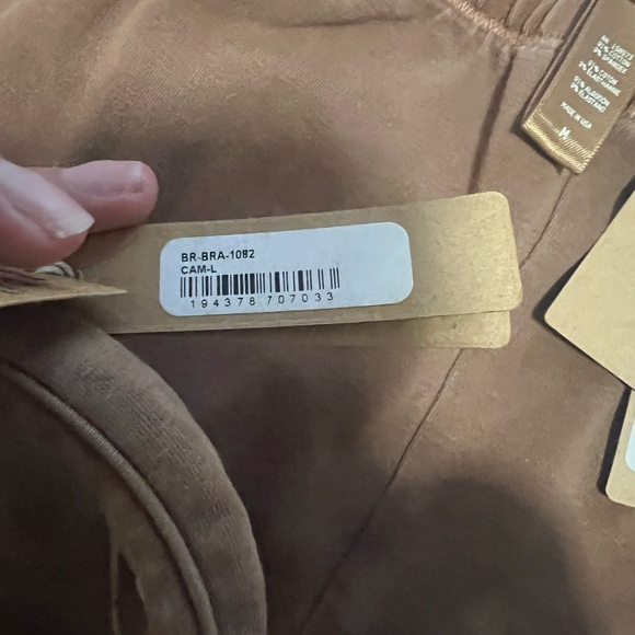 SKIMS Outdoor Leggings Camel Womens Medium and bralette size L - Picture 7 of 7